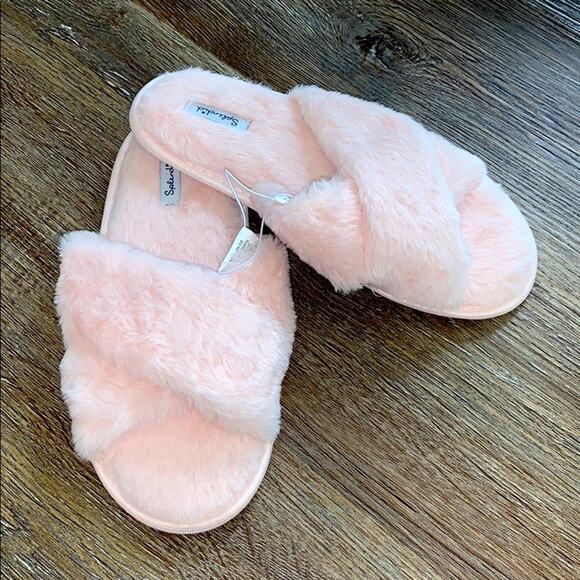 Splendid Faux Fur Crisscross Slippers Pink S/M - Picture 1 of 6